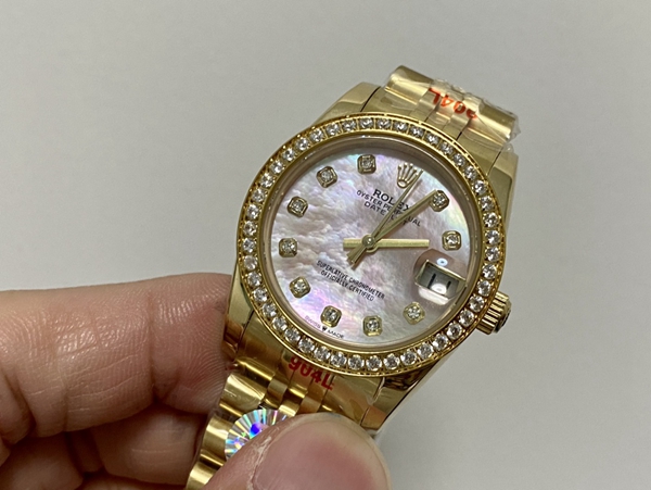 激安ロレックス背面デザイン